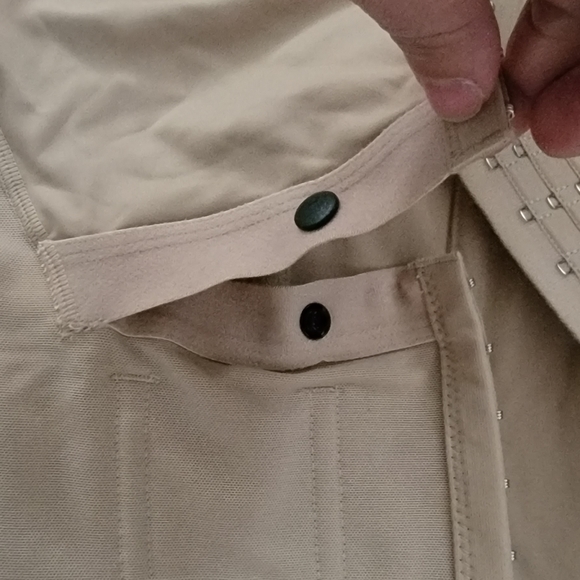 Body Shaper NEVER used - Picture 9 of 12